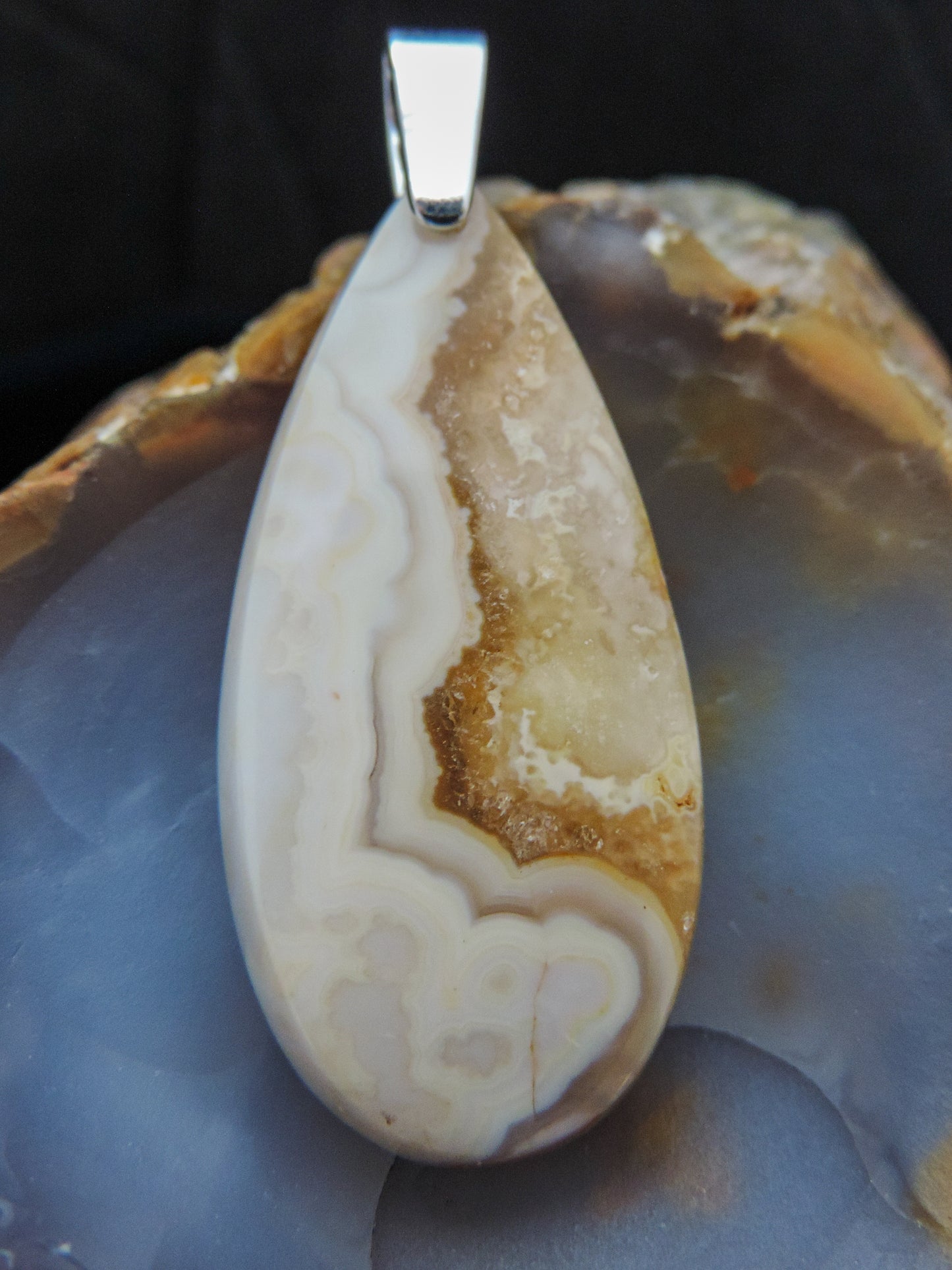 Brown Lace Agate from West Sumatra. Indonesian Agates exhibit a wide variety of colors and amazing complexity. No two agates are exactly alike, each one being a unique and beautiful creation! Agates with multiple bands of color are known as fortification agates, those with dendritic or moss looking inclusions are referred to as moss agate and many others are given descriptive names relative to their appearance or where they are found