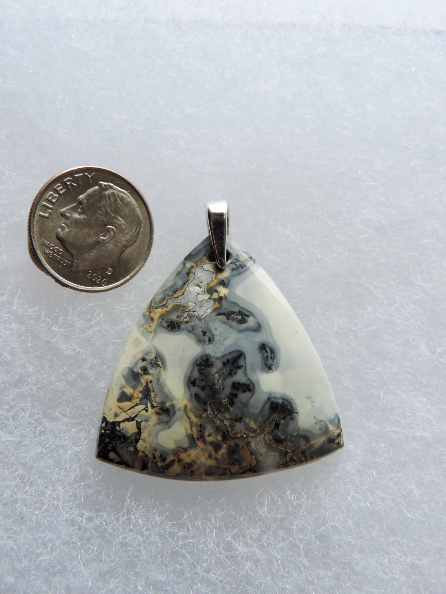 Exquisite in appearance, this Maligano Jasper & Sterling Silver Pendant will compliment your formal or casual attire. The pendant bail is authentic 925 sterling silver.