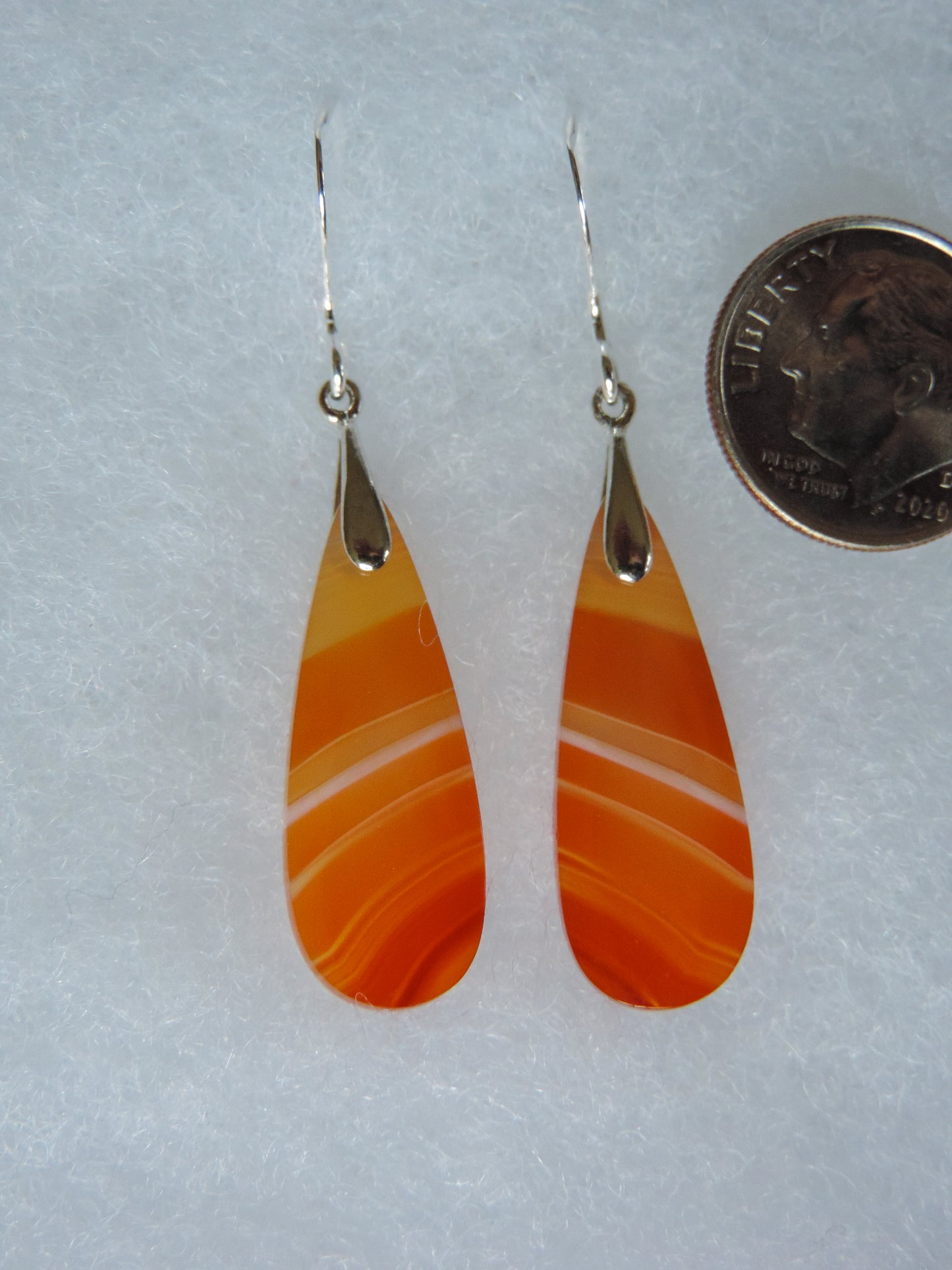 This stone is a natural color, no dyes or heat treatment have been used. It was photographed without filters on automatic setting in natural light; however, slight color variations may occur due to digitization. Natural stones can have nooks and crannies, inclusions or small cracks, these distinguishing features lend character to the piece.