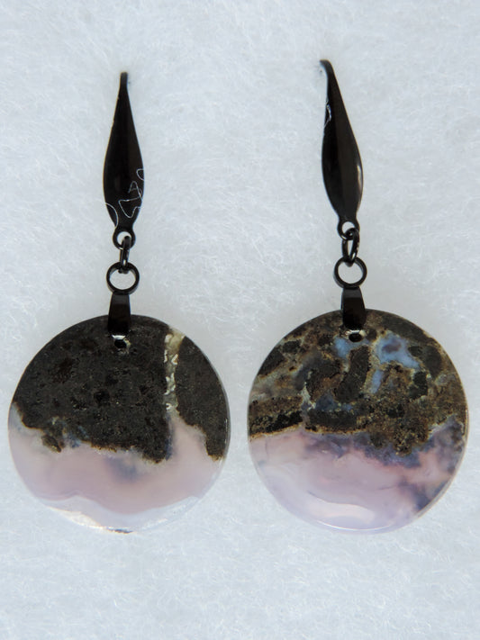 Purple gemstones hold significant and powerful spiritual qualities.  Purple has been associated with wealth, passion, ambition, magic, awareness, mystery, tranquility, inspiration, understanding, calmness and wisdom to name a few.