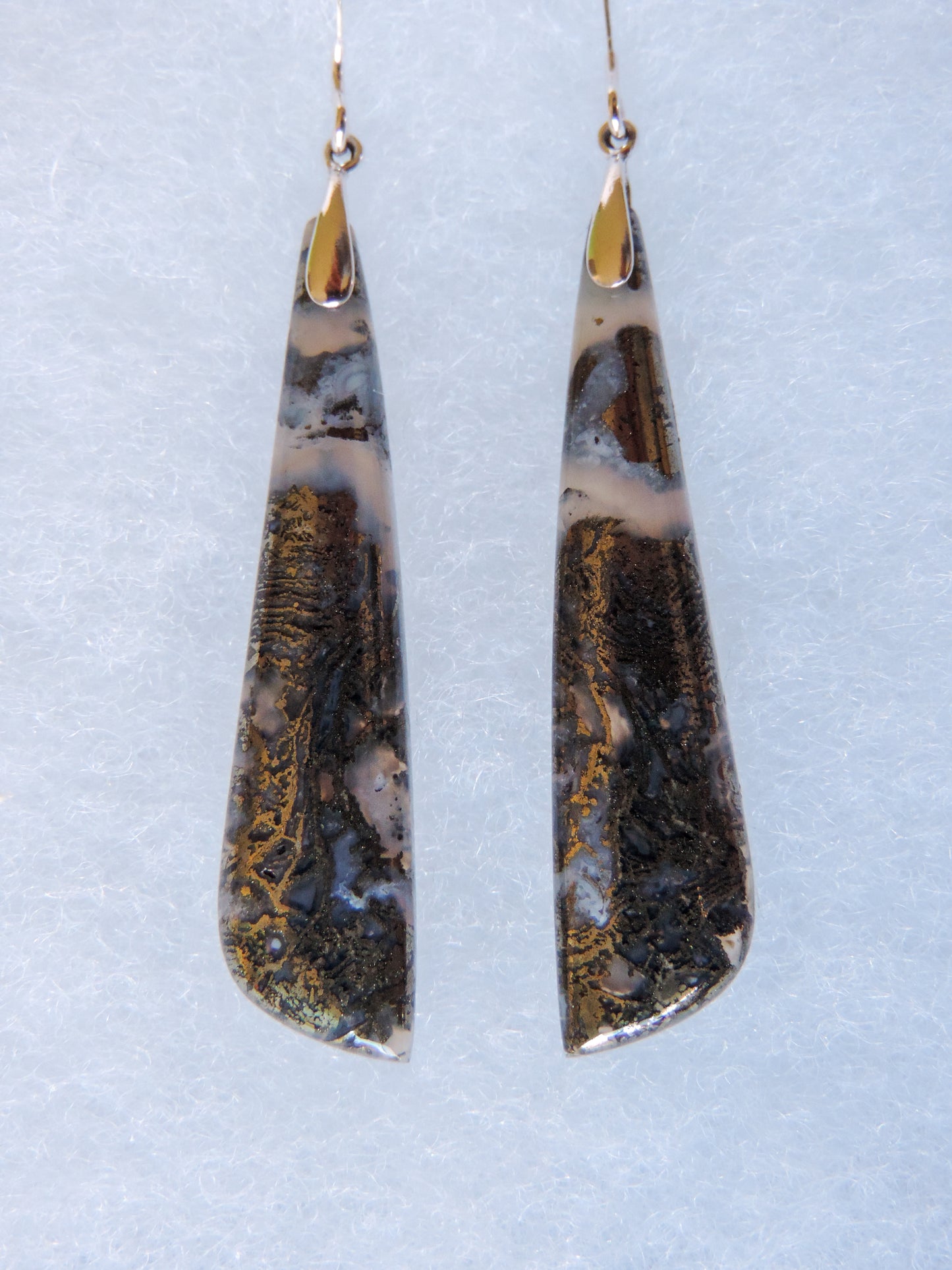 Your purchased items will be shipped the same day in most cases, Monday through Friday. Orders will be shipped first class USPS, which normally takes 3-6 days in the U.S. If your jewelry arrives damaged or you are dissatisfied, please contact us upon receipt of item.