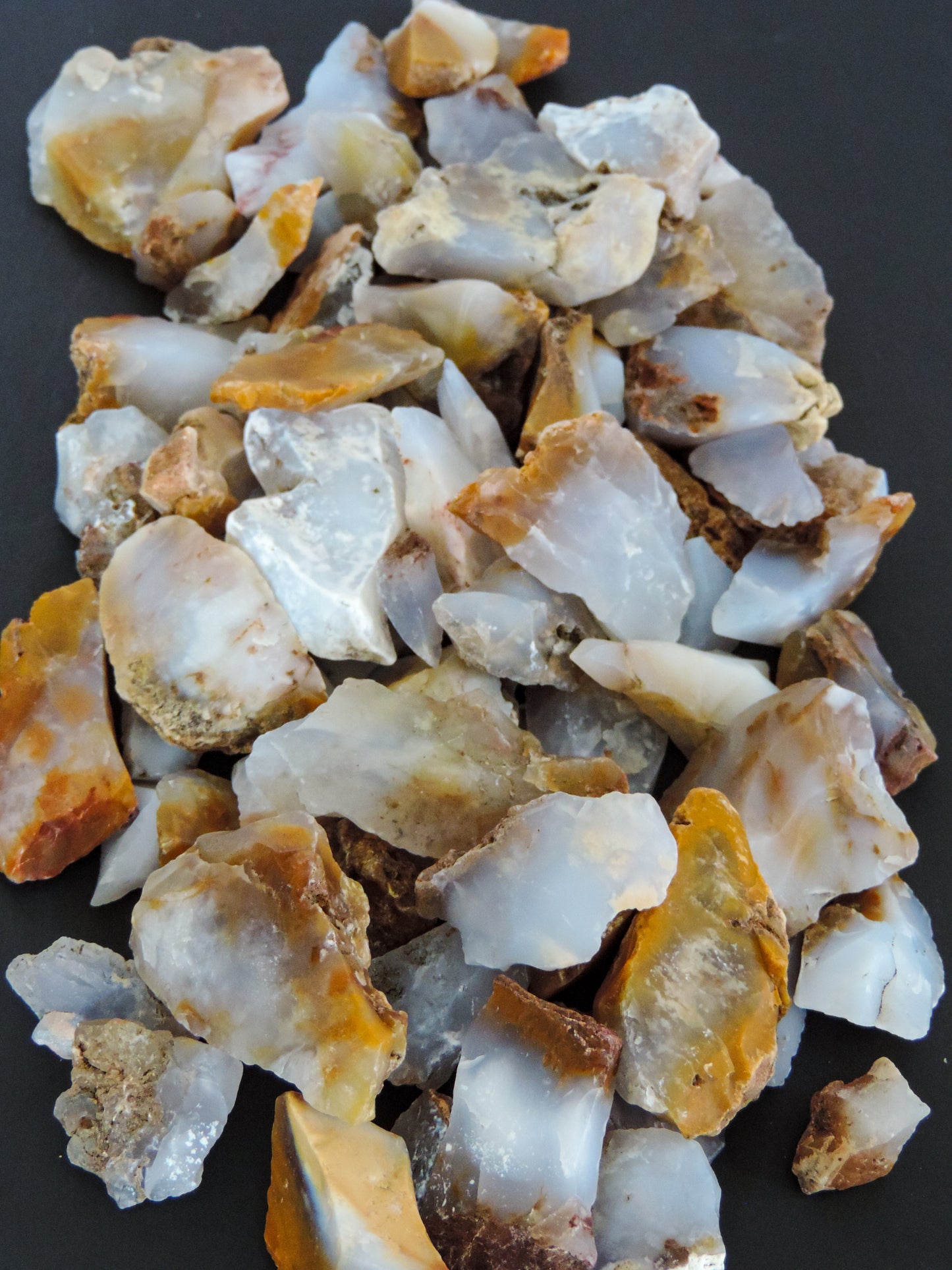 Considered a nurturing stone, Madison Blue Agate is known to absorb negative energy and dissipate it before it can be passed on, an awesome edge to have around the house and office when dealing with daily challenges. A perfect balance of energy, calming and boosting properties just for you and your environment! Bundle Weight: 2 lb