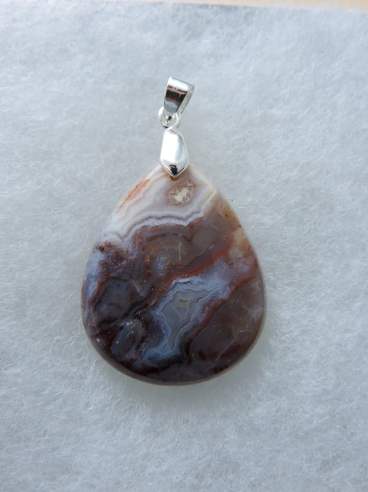 Moss Agate Pendant.  Indonesian Agates exhibit a wide variety of colors and amazing complexity.  No two agates are exactly alike, each one being a unique and beautiful creation!  