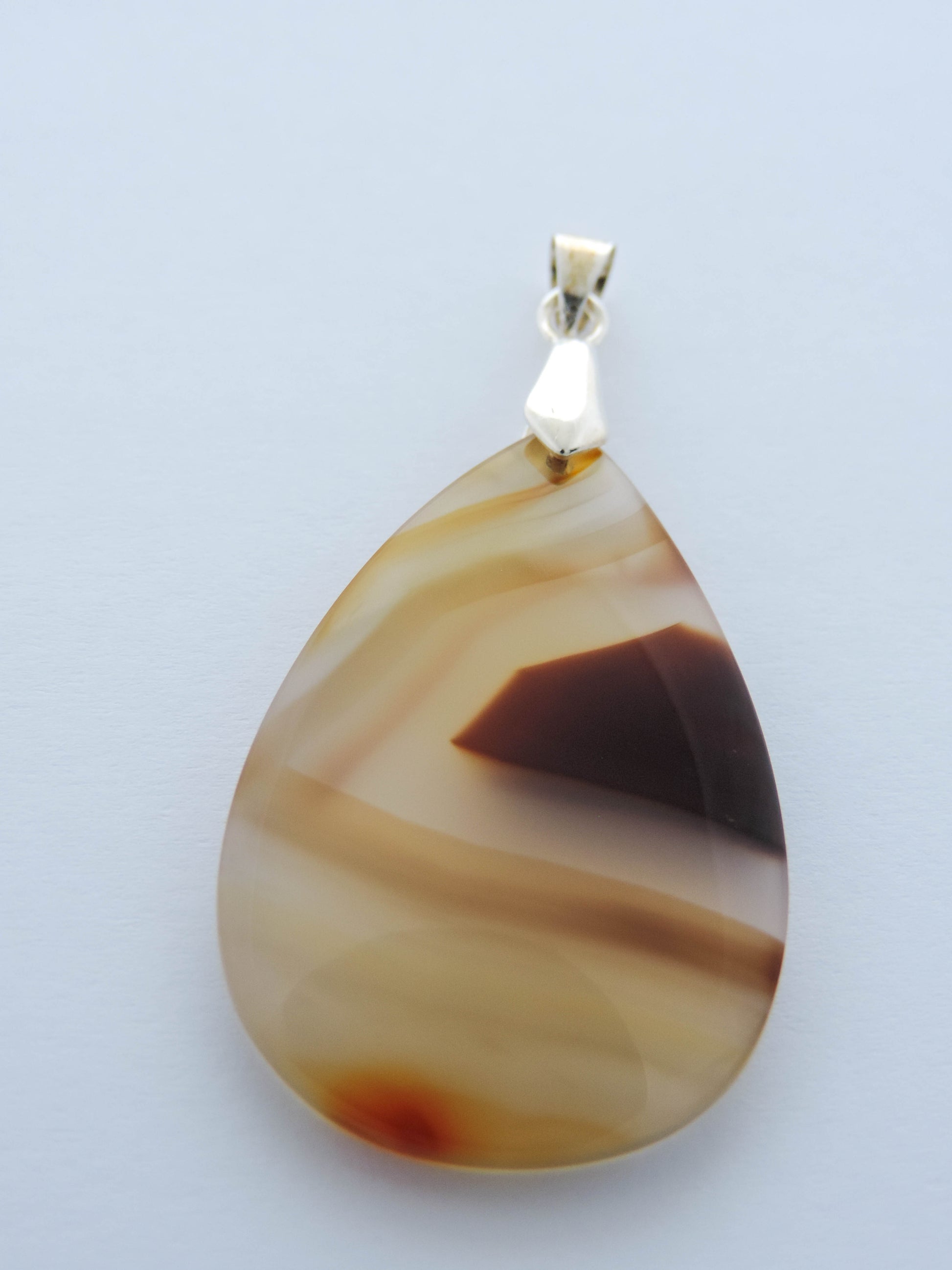 Find your perfect Indonesian Agate pendant on our store! 