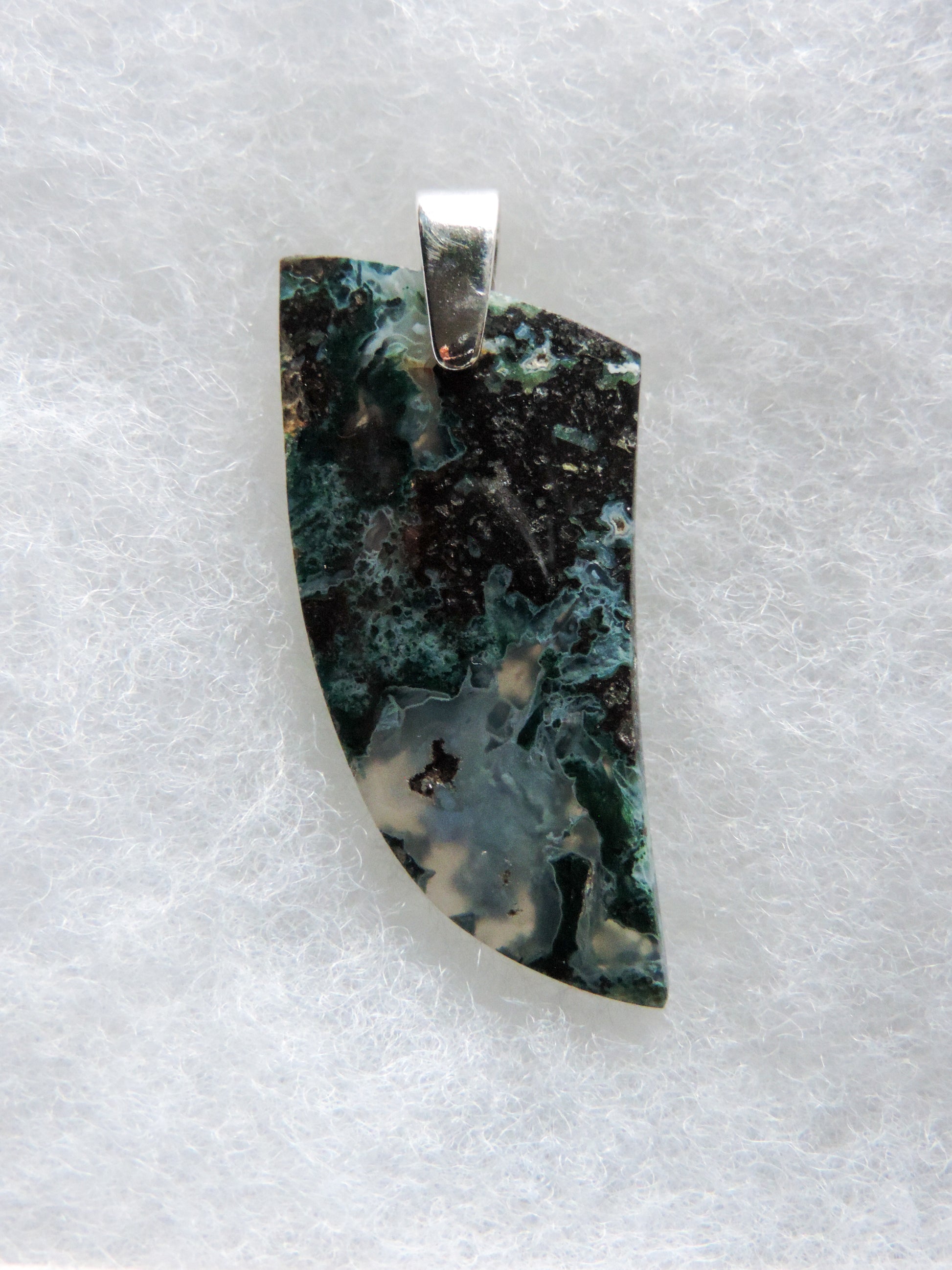 Agate Pendants, Green Moss Agate Pendants, Women’s Apparel, Women’s Fine Jewelry, Jewelry for Christmas, Jewelry, Girls Jewelry, Gemstone Jewelry, Pendants, Agate, Green Agate Pendants, Green Pendants, Green Moss Agate