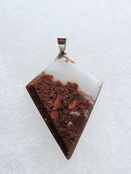 Moss Agate Pendant.  Indonesian Agates exhibit a wide variety of colors and amazing complexity.  No two agates are exactly alike, each one being a unique and beautiful creation!